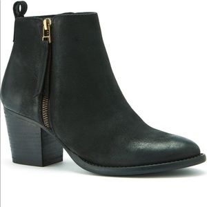Blondo Vegas Waterproof Bootie